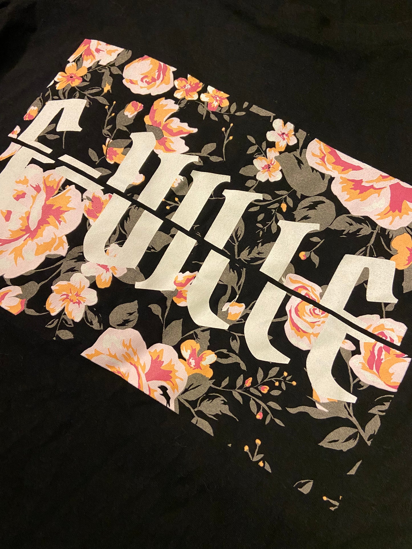 E-Ville Roses T-Shirt - Black